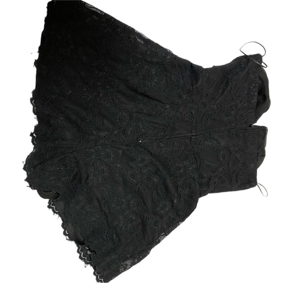 Jun & Ivy Lacy Sleeveless Shorts Romper - Black - Picture 3 of 12